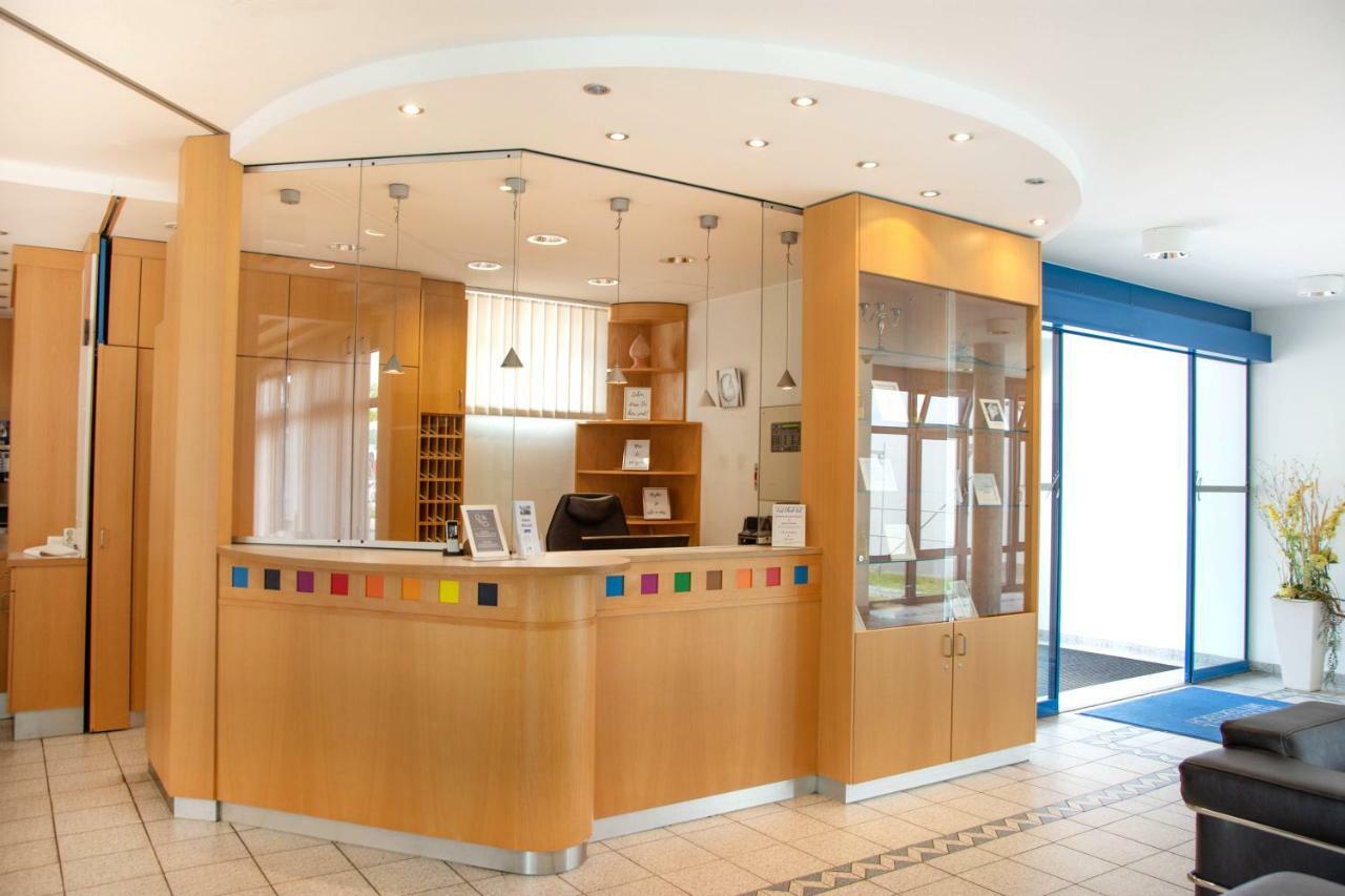 Miratel Hotel Mitterteich Bagian luar foto