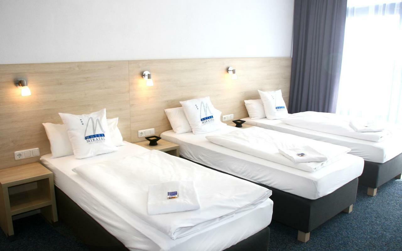 Miratel Hotel Mitterteich Bagian luar foto