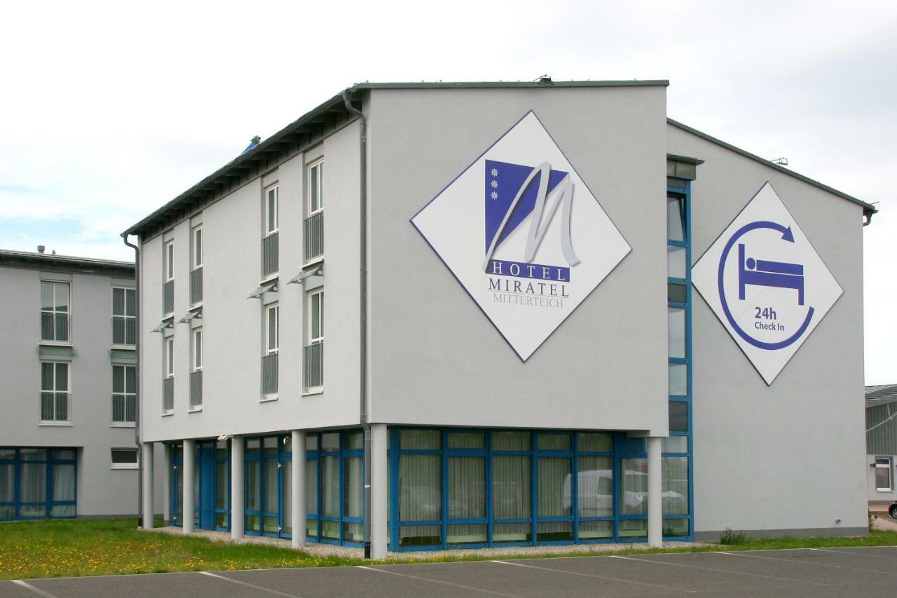 Miratel Hotel Mitterteich Bagian luar foto